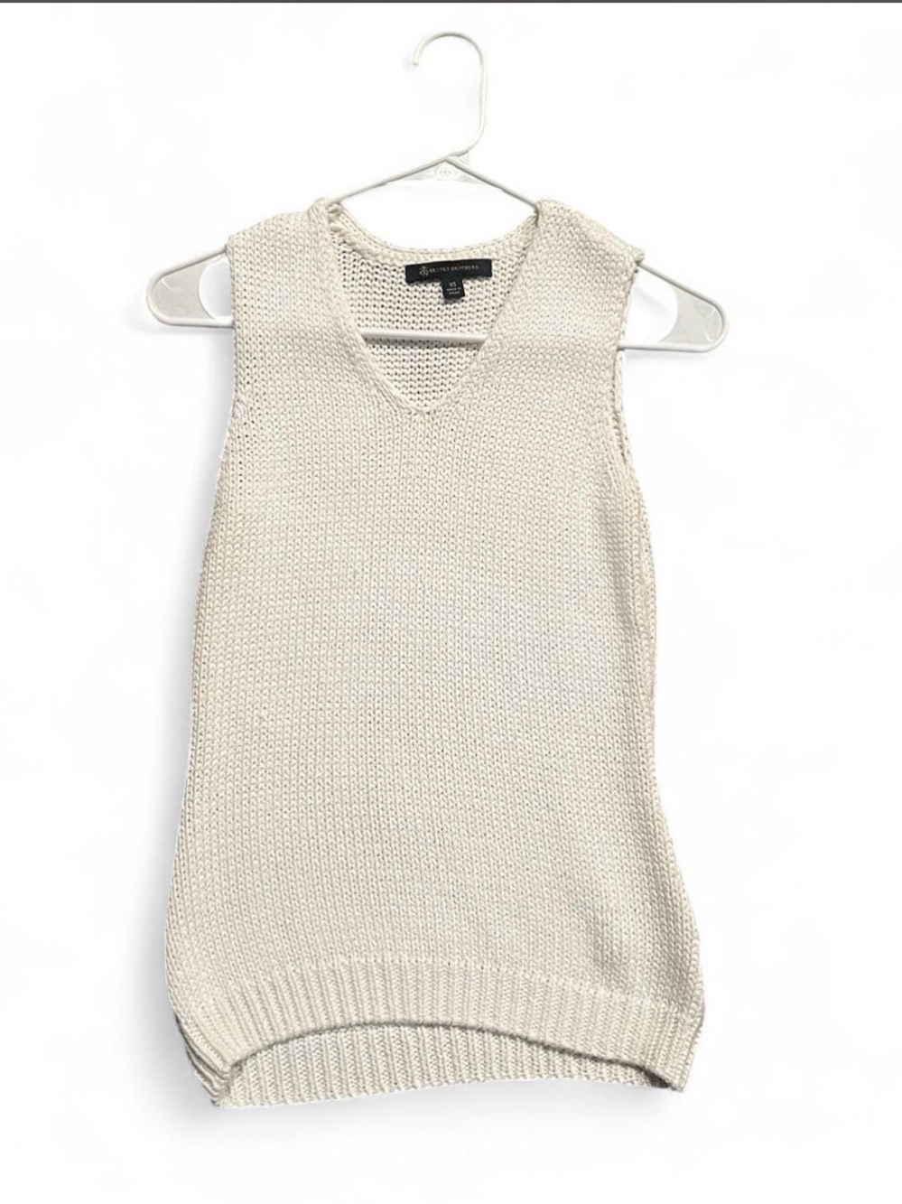 Brooks Brothers White Knit V-Neck Sweater Vest